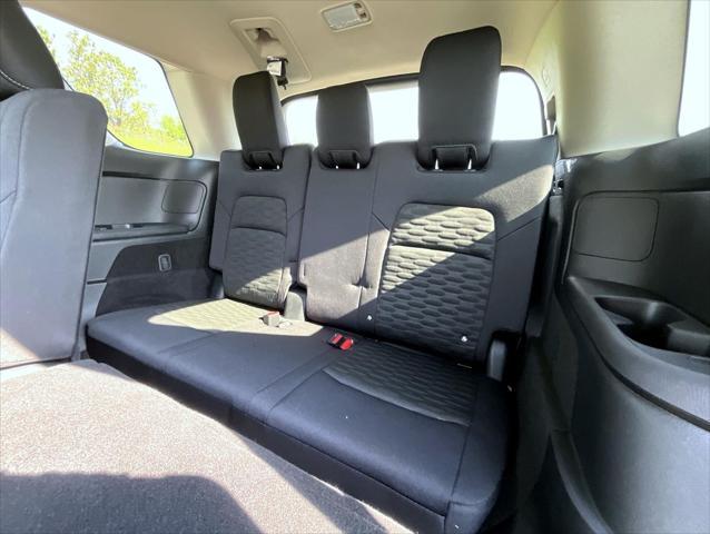 new 2025 Nissan Pathfinder car, priced at $37,392
