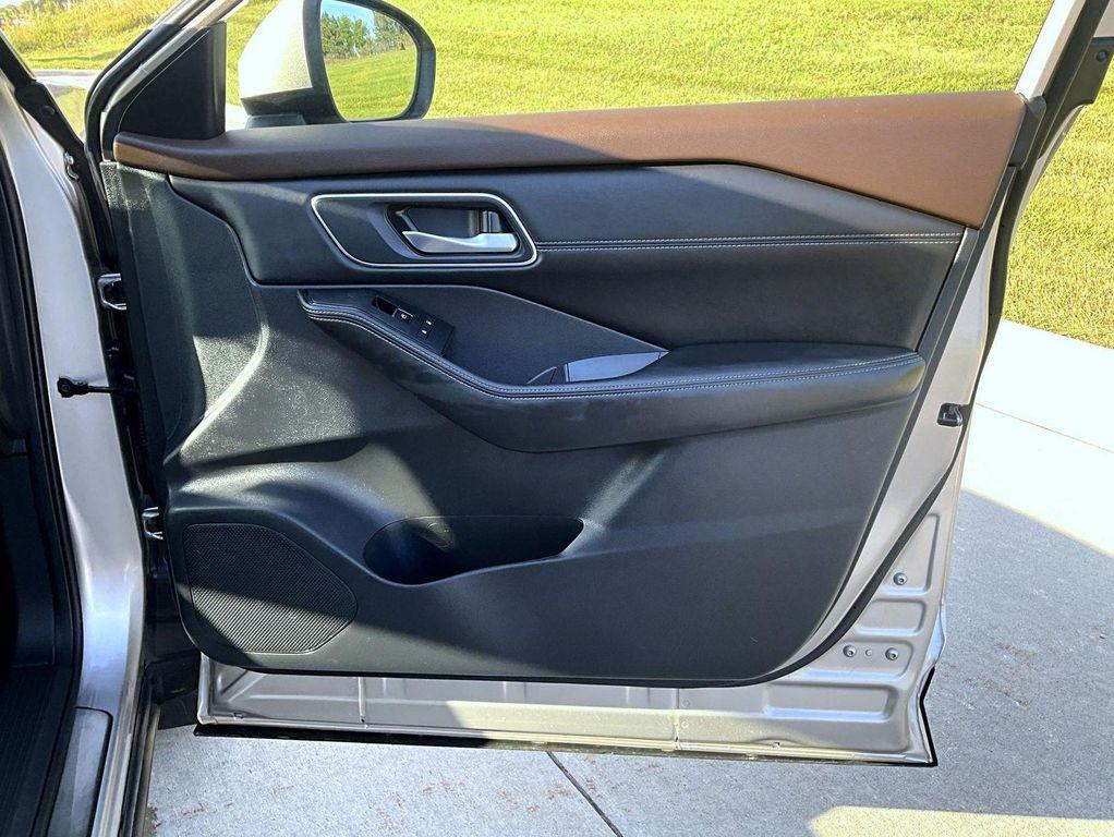 used 2021 Nissan Rogue car, priced at $23,984