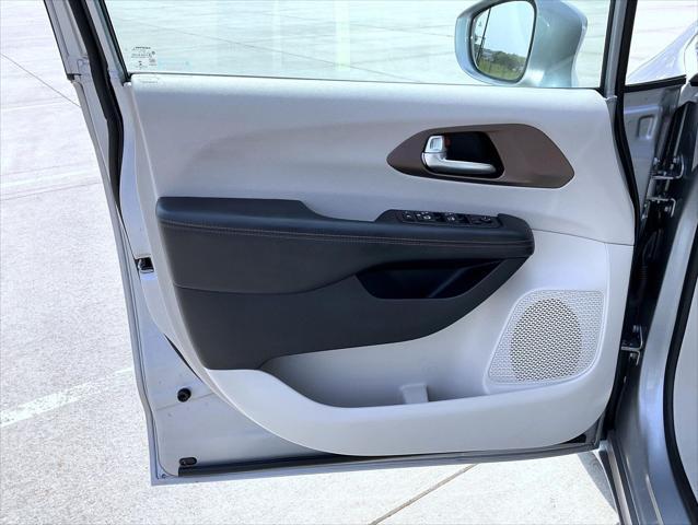 used 2019 Chrysler Pacifica car, priced at $18,339