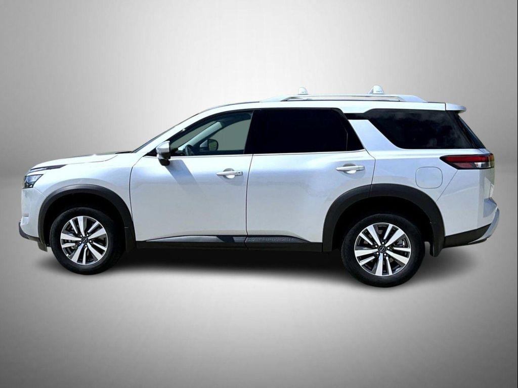 new 2025 Nissan Pathfinder car, priced at $43,999