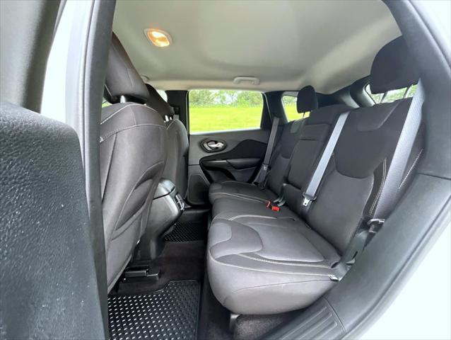 used 2016 Jeep Cherokee car, priced at $14,842