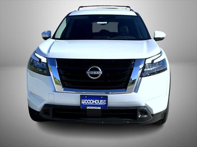 new 2025 Nissan Pathfinder car, priced at $41,385