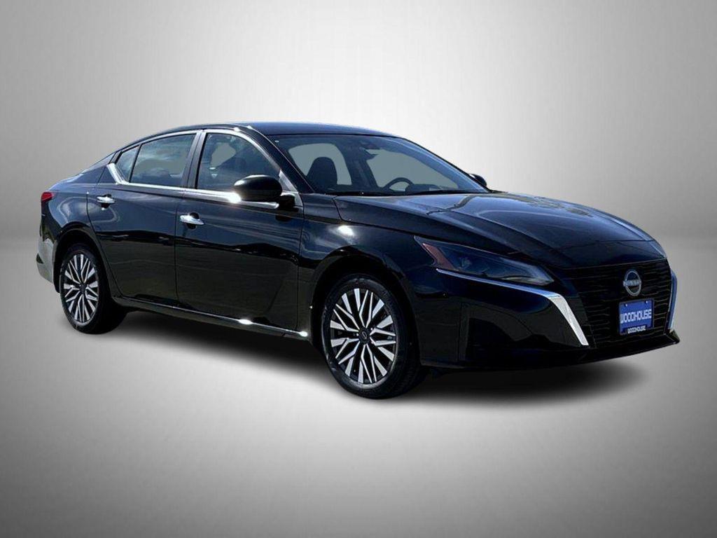 new 2025 Nissan Altima car, priced at $29,381