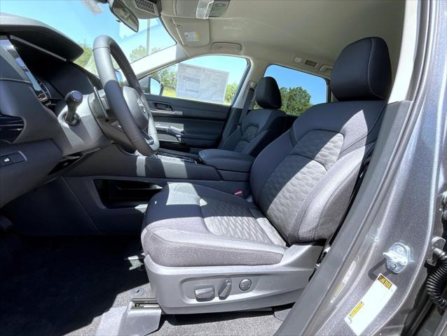new 2025 Nissan Pathfinder car, priced at $40,980
