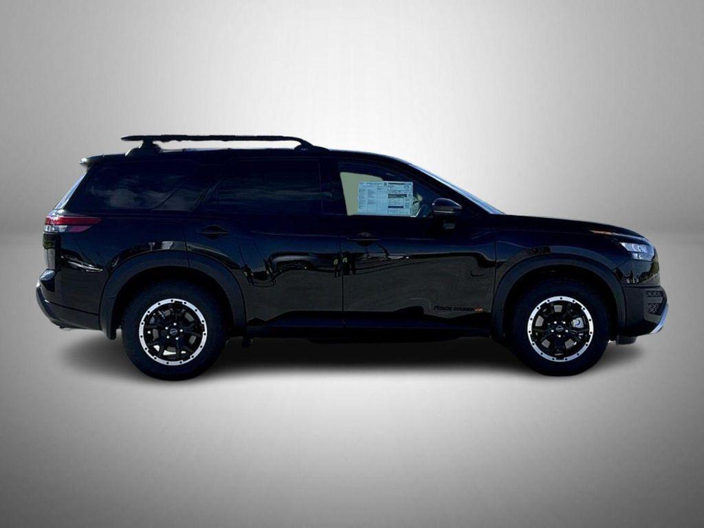 new 2025 Nissan Pathfinder car, priced at $39,381