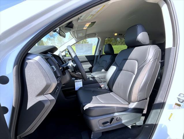 new 2025 Nissan Pathfinder car, priced at $46,709