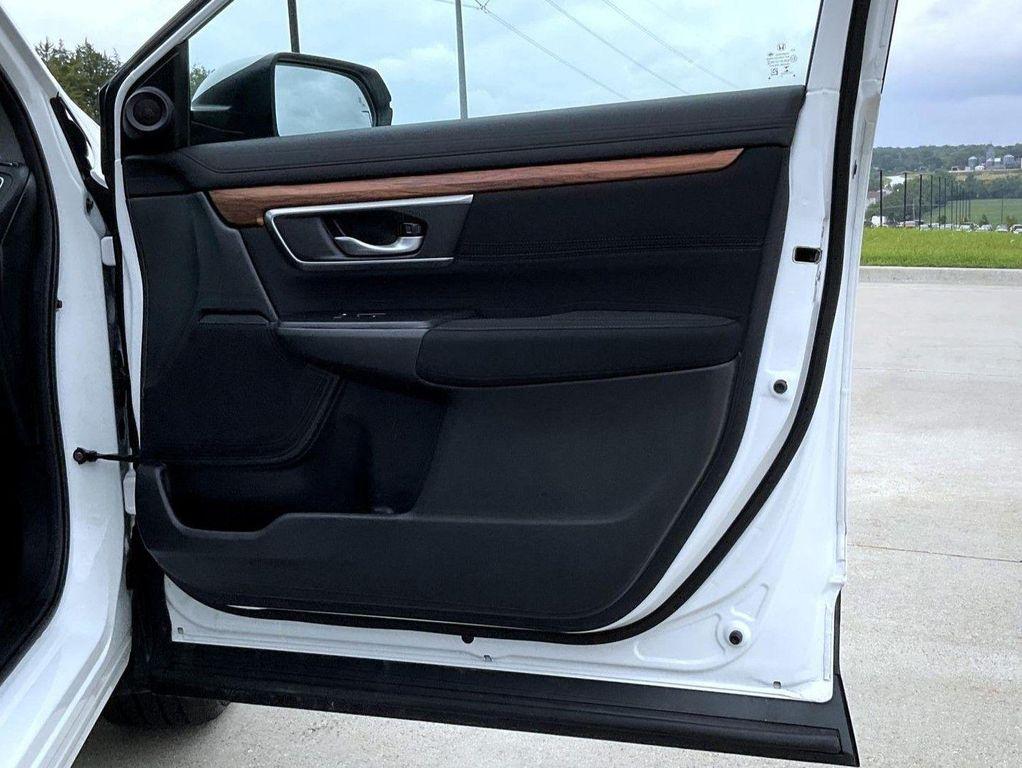 used 2022 Honda CR-V car, priced at $28,020