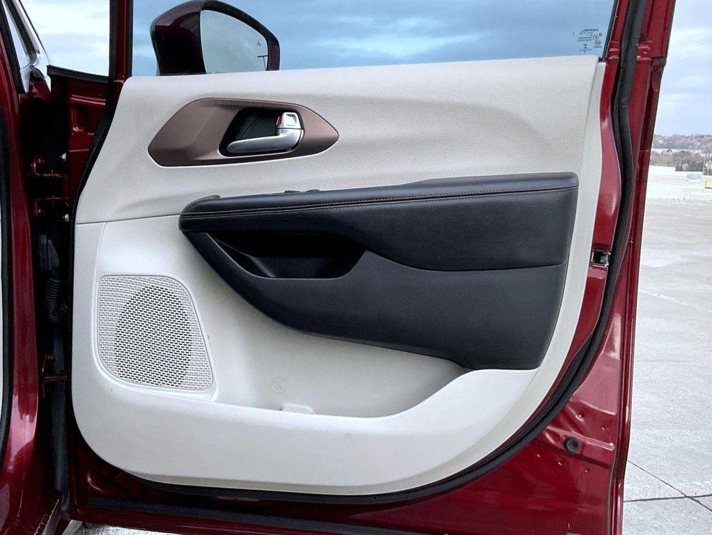 used 2018 Chrysler Pacifica car, priced at $13,899