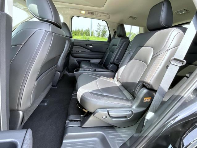 new 2025 Nissan Pathfinder car, priced at $44,845