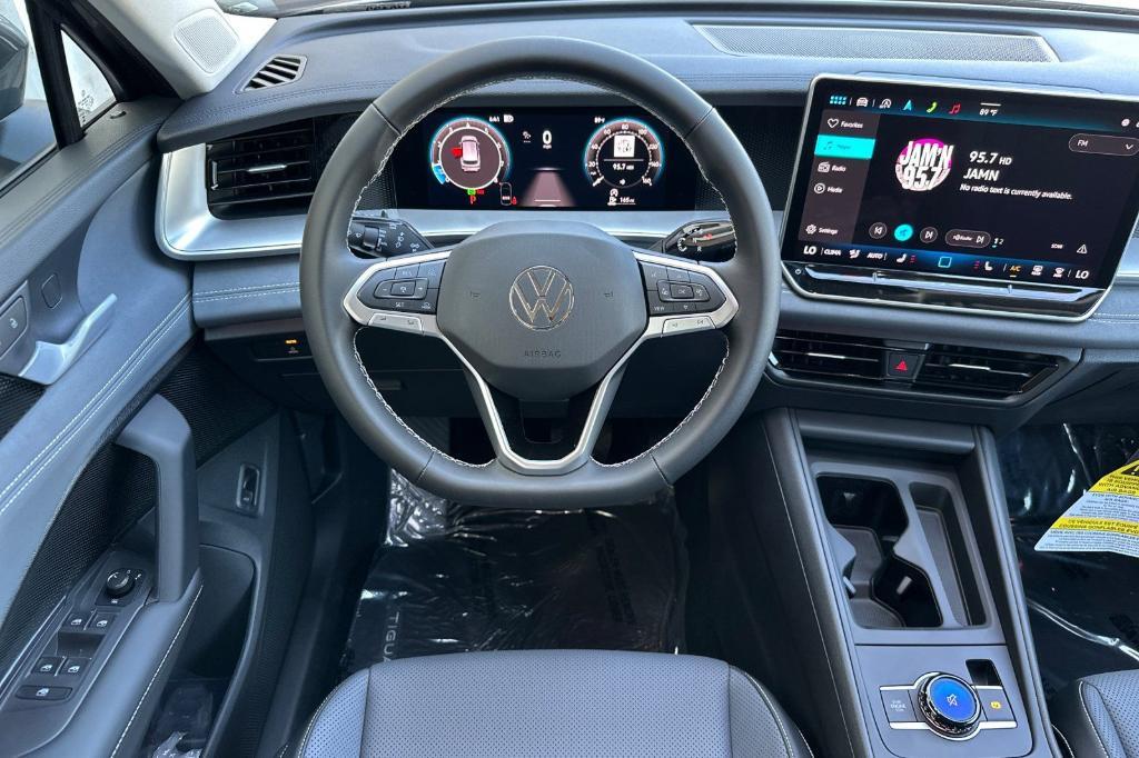 new 2025 Volkswagen Tiguan car, priced at $31,430