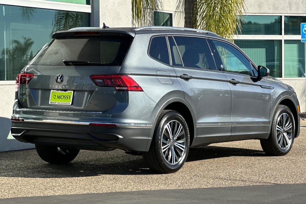 new 2024 Volkswagen Tiguan car, priced at $33,106