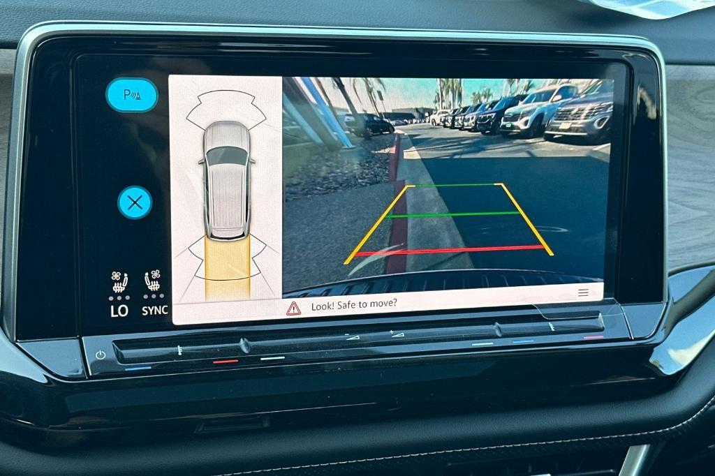 new 2026 Volkswagen Atlas car, priced at $47,023