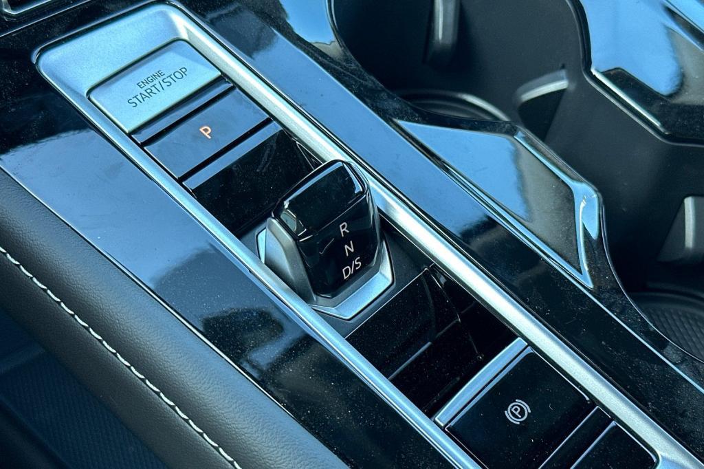 new 2026 Volkswagen Atlas car, priced at $47,023