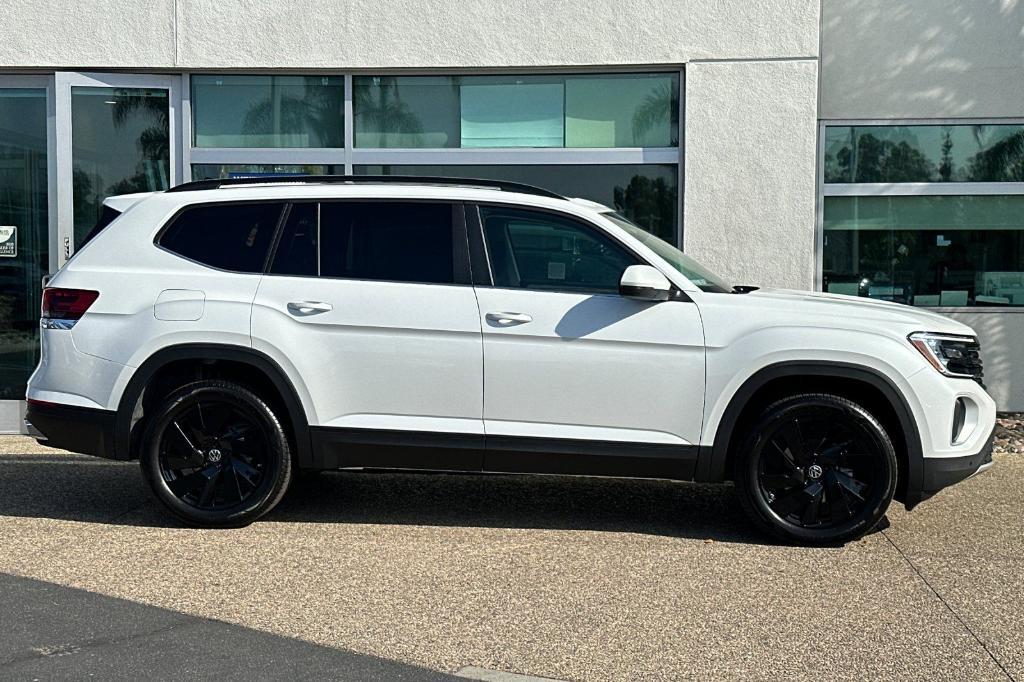new 2026 Volkswagen Atlas car, priced at $47,023