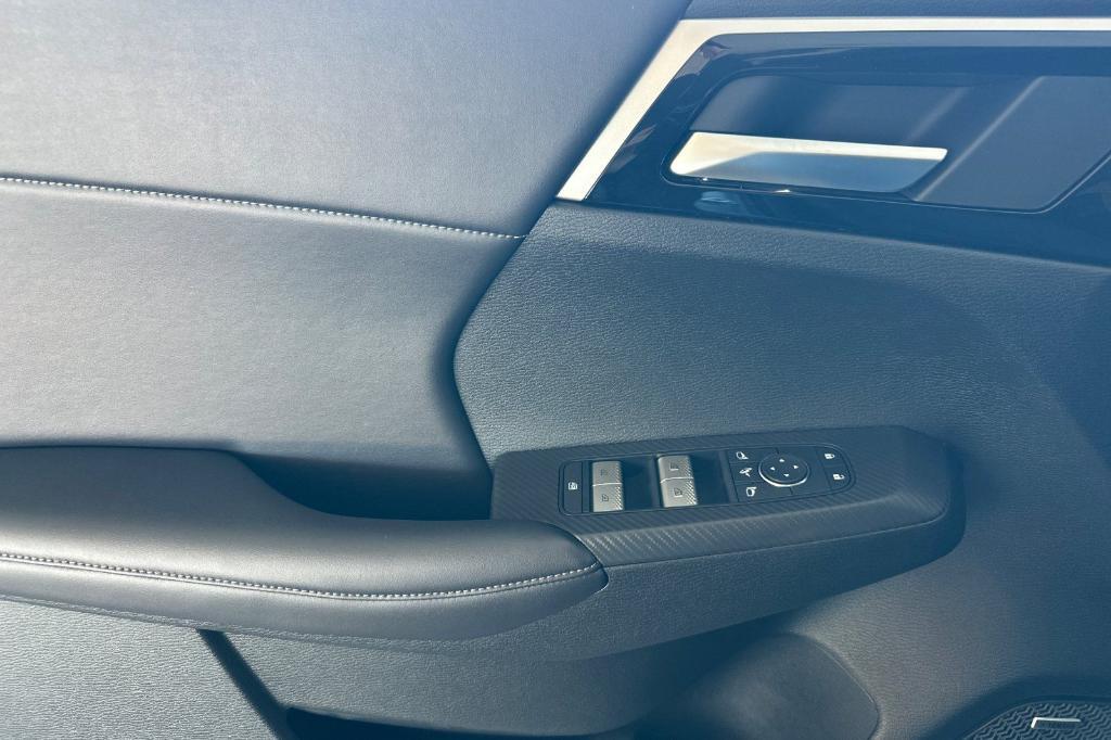 new 2025 Mitsubishi Outlander car, priced at $34,350