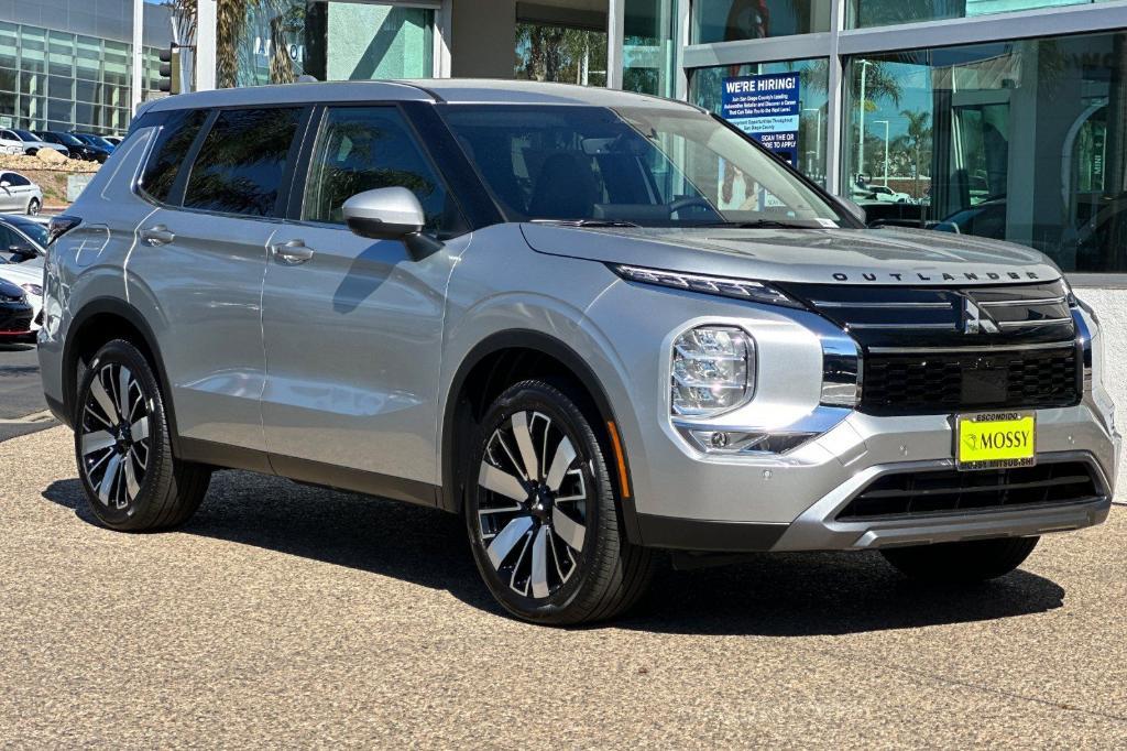 new 2025 Mitsubishi Outlander car, priced at $34,350