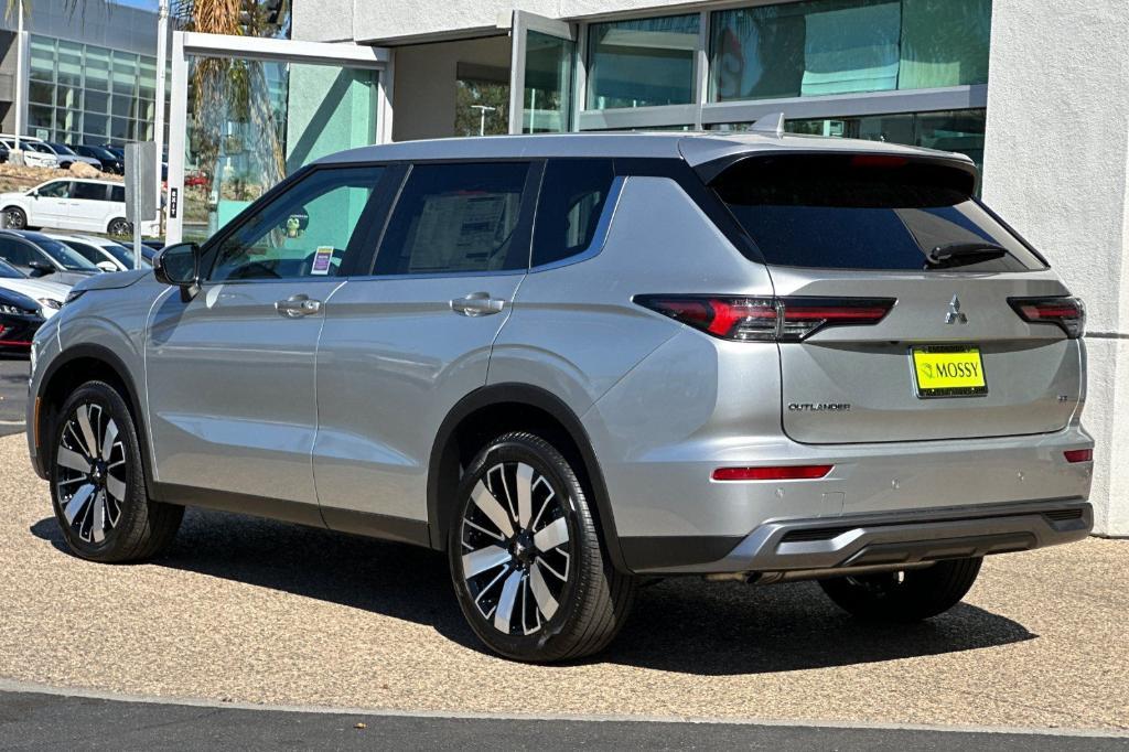new 2025 Mitsubishi Outlander car, priced at $34,350