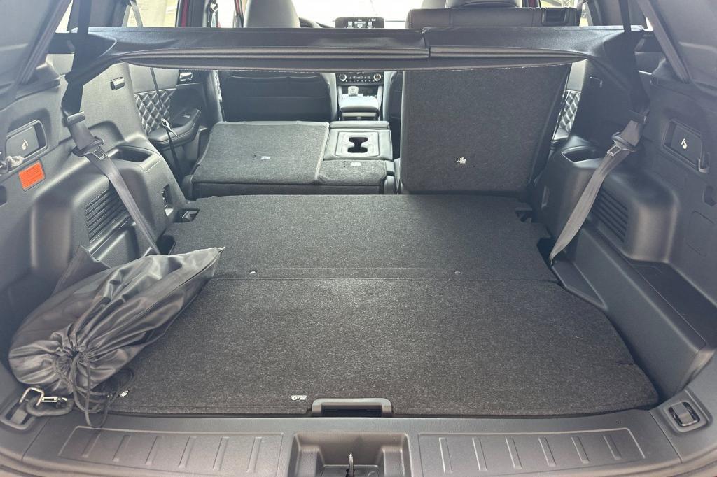 new 2025 Mitsubishi Outlander PHEV car, priced at $48,995