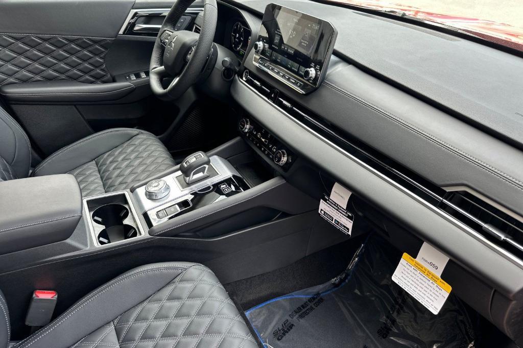 new 2025 Mitsubishi Outlander PHEV car, priced at $48,995