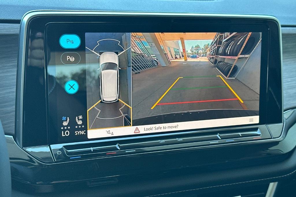 new 2026 Volkswagen Atlas car, priced at $56,314