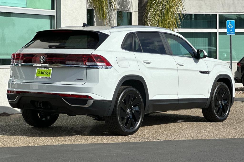 new 2025 Volkswagen Atlas Cross Sport car, priced at $43,981