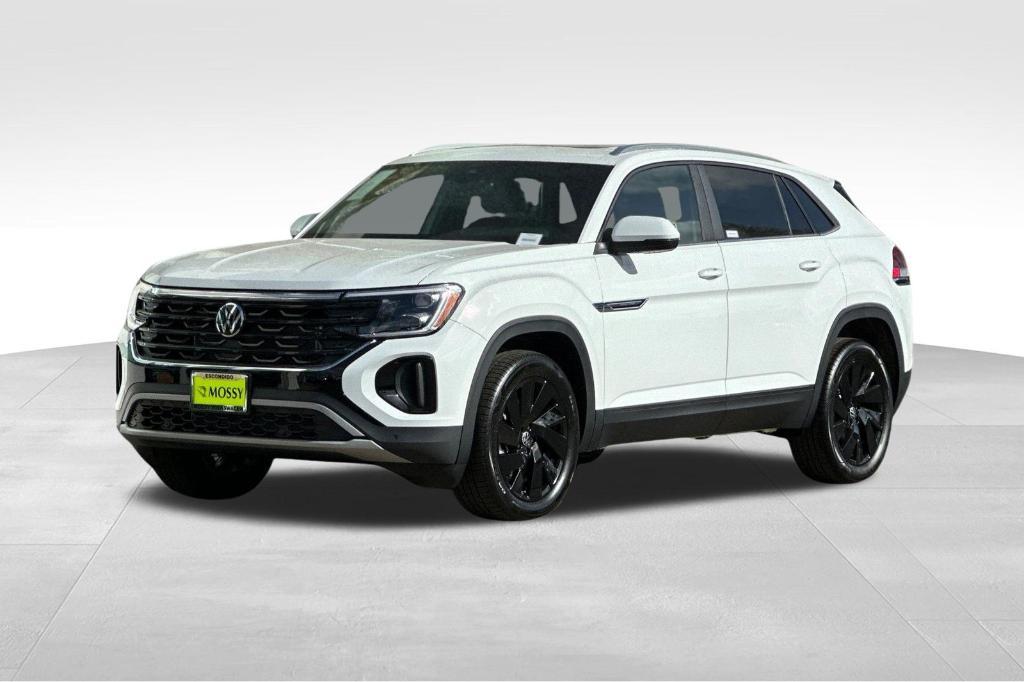 new 2025 Volkswagen Atlas Cross Sport car, priced at $43,981