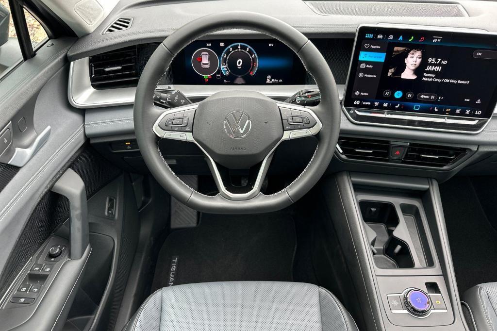 new 2025 Volkswagen Tiguan car, priced at $34,643