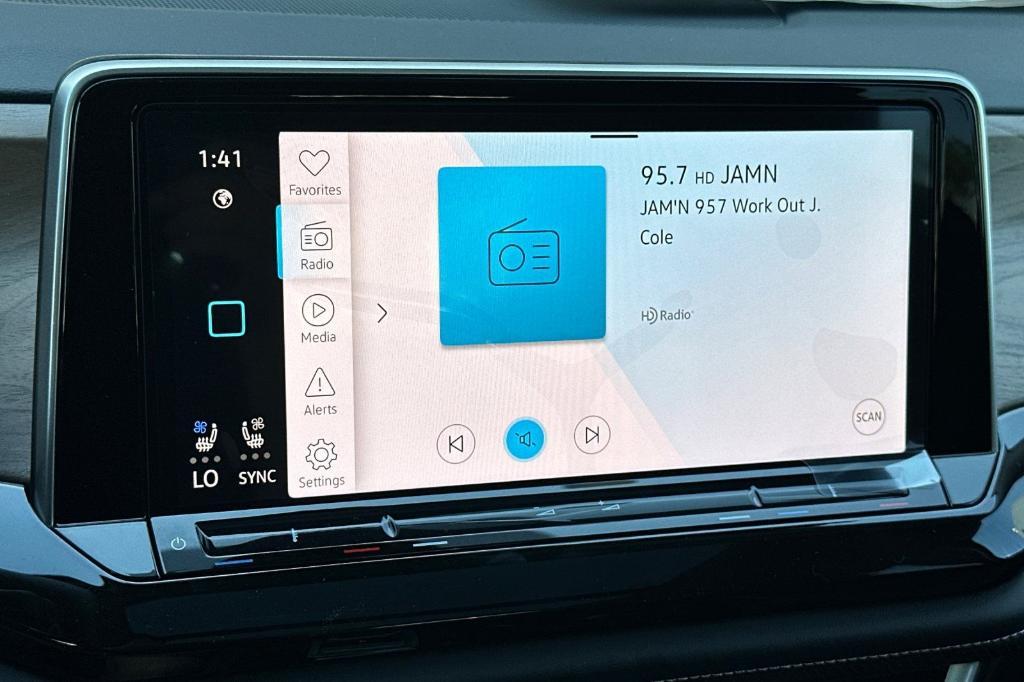 new 2026 Volkswagen Atlas car, priced at $47,668