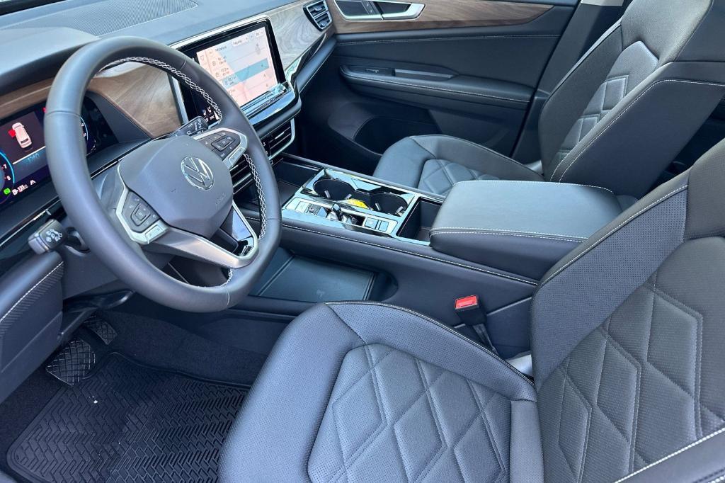 new 2026 Volkswagen Atlas car, priced at $47,668