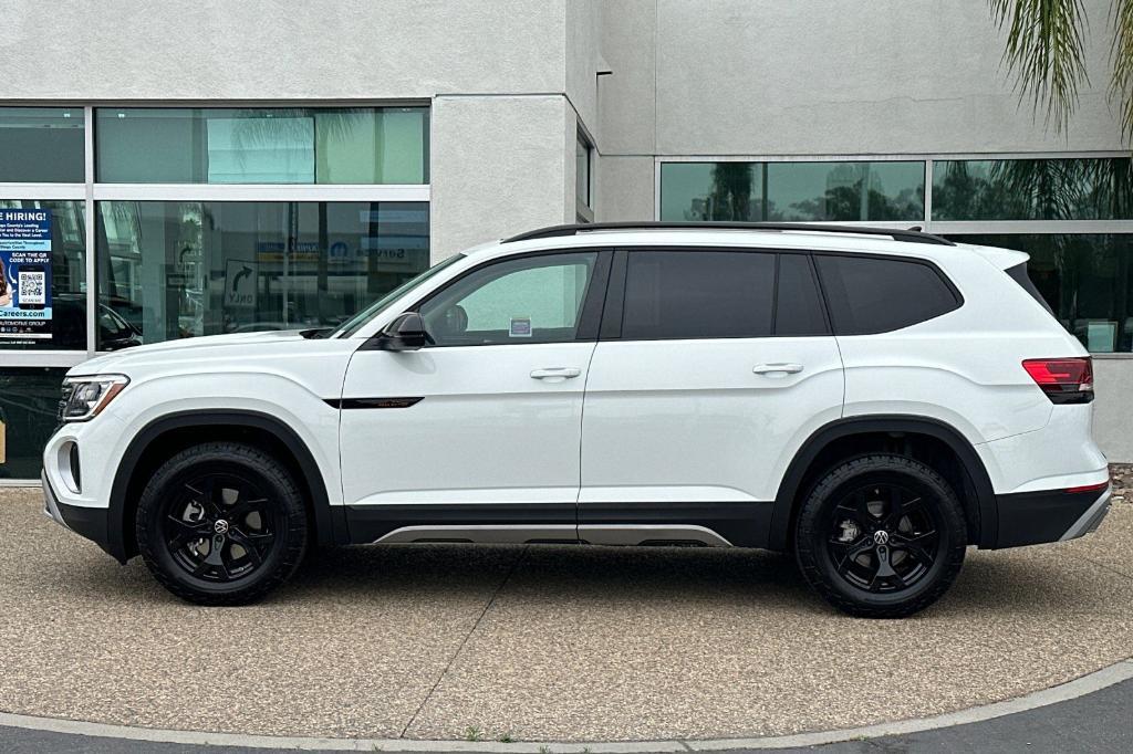 new 2025 Volkswagen Atlas car, priced at $48,584