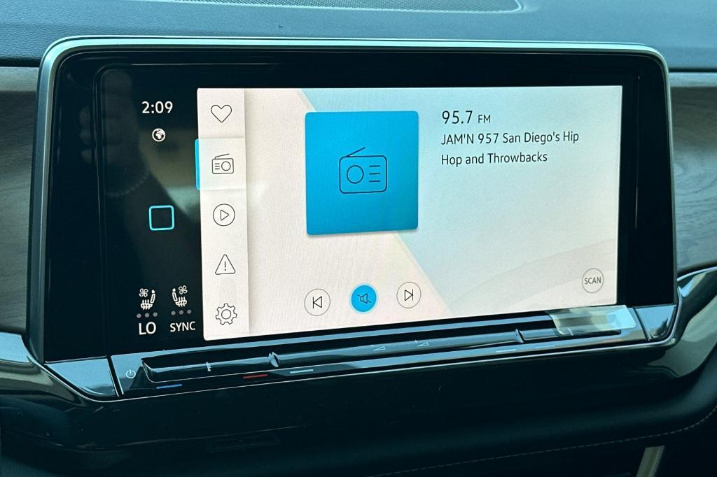 new 2026 Volkswagen Atlas car, priced at $47,543