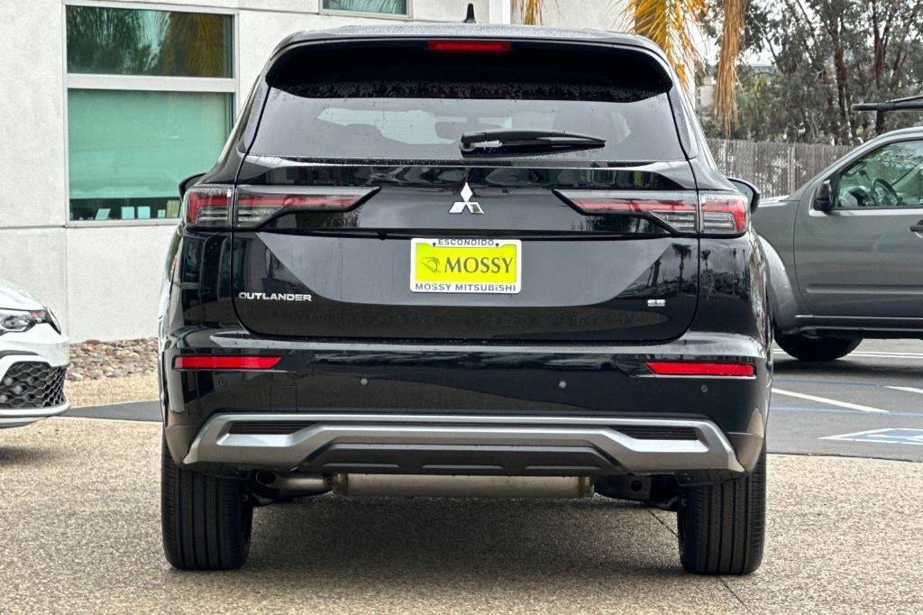 new 2025 Mitsubishi Outlander car, priced at $34,430