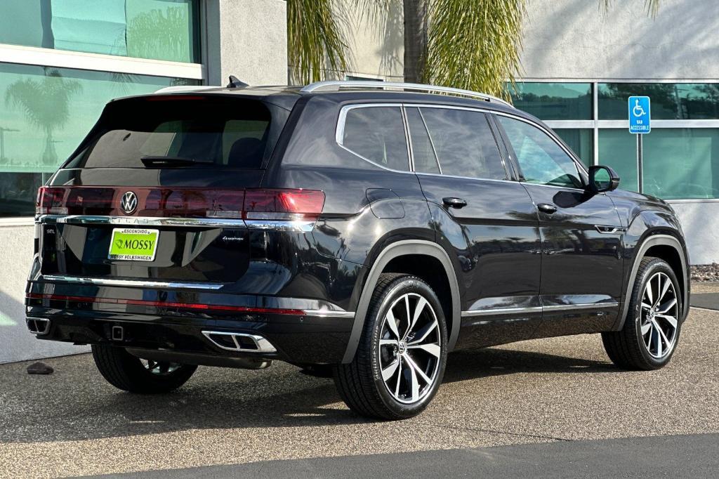 new 2025 Volkswagen Atlas car, priced at $52,582