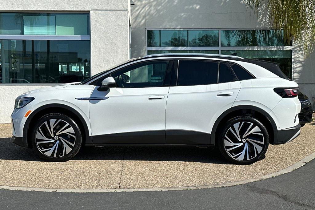 new 2025 Volkswagen ID.4 car, priced at $52,651