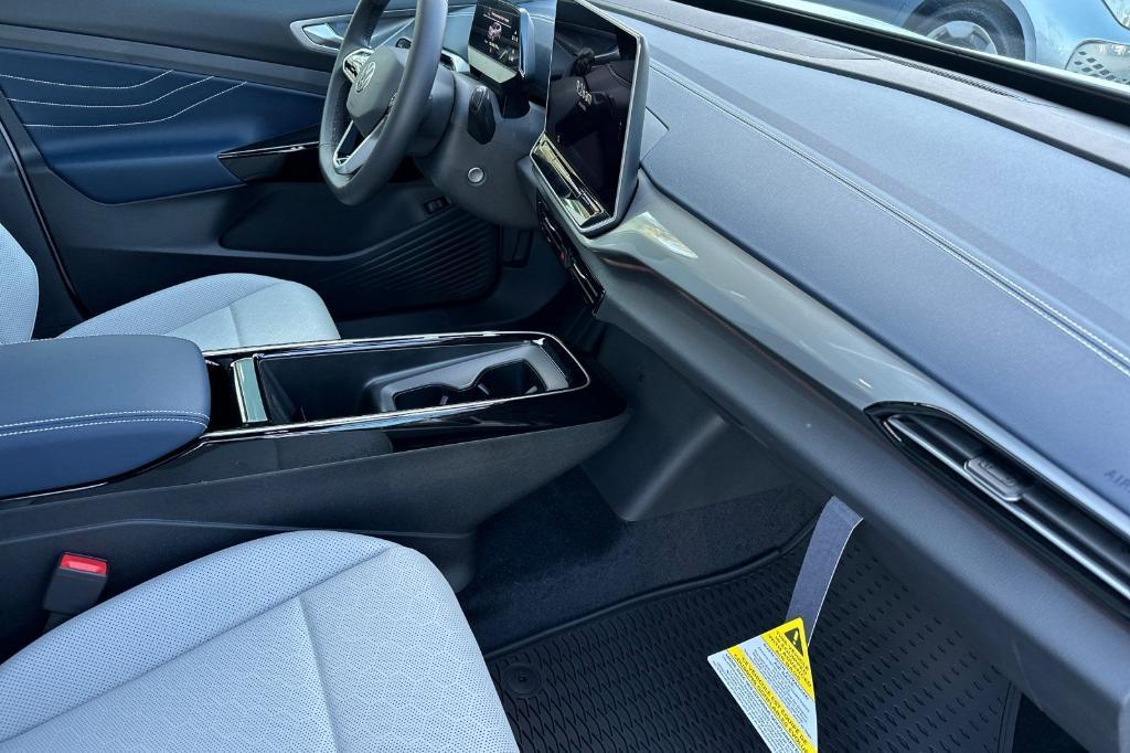 new 2025 Volkswagen ID.4 car, priced at $52,651