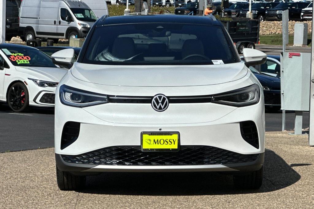 new 2025 Volkswagen ID.4 car, priced at $52,651