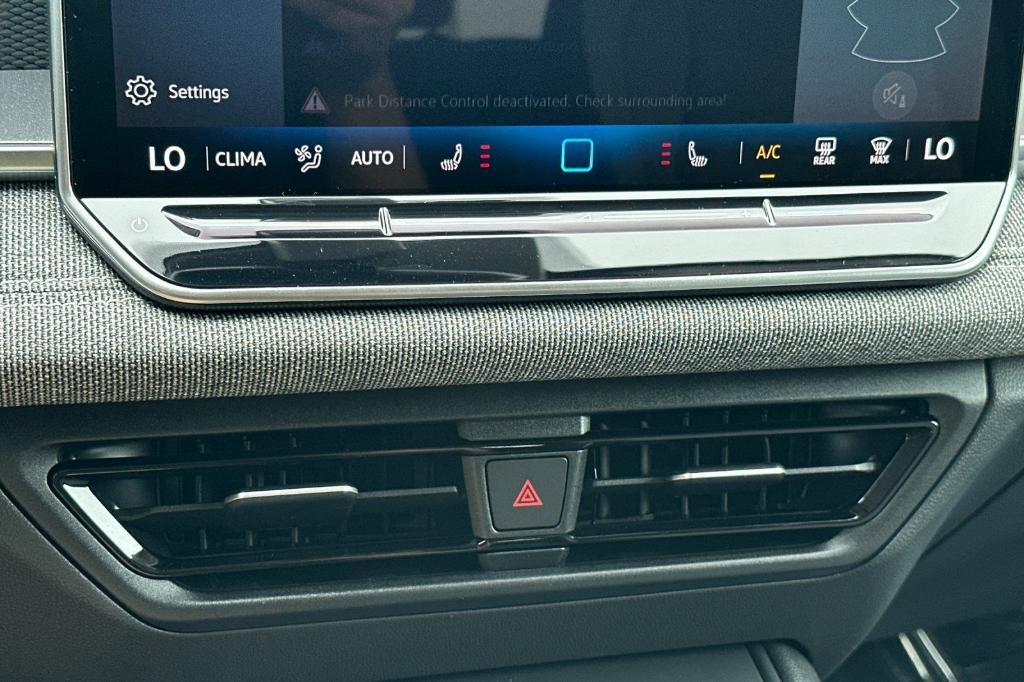 new 2025 Volkswagen Tiguan car, priced at $29,220