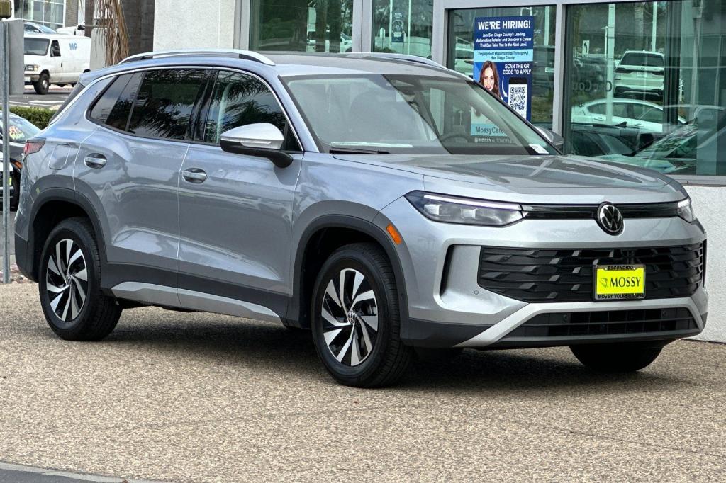 new 2025 Volkswagen Tiguan car, priced at $29,220
