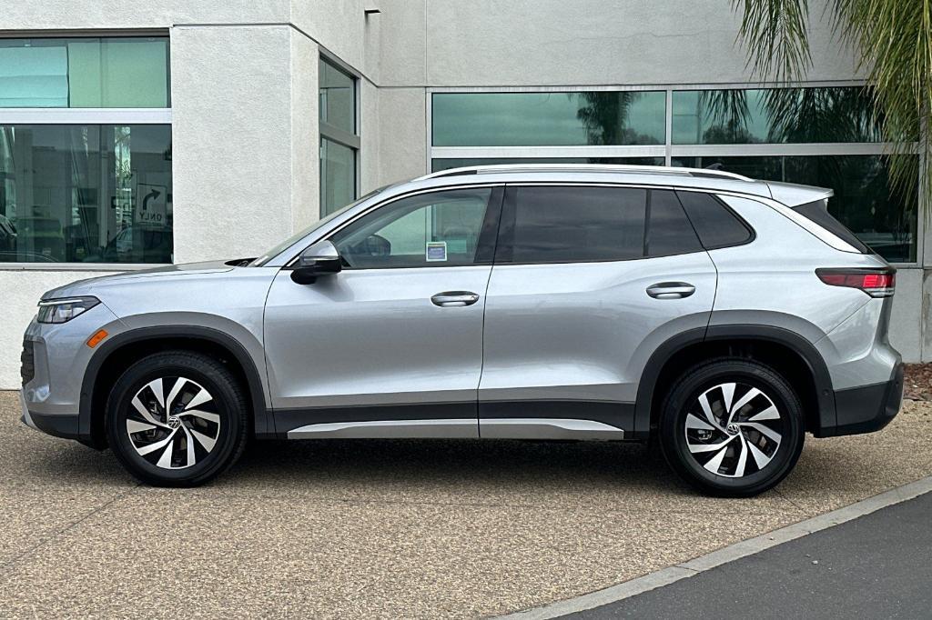 new 2025 Volkswagen Tiguan car, priced at $29,220