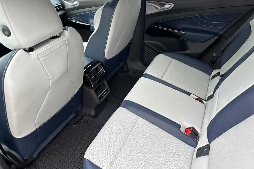 new 2025 Volkswagen ID.4 car, priced at $45,944