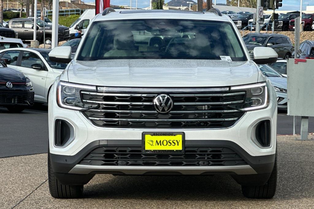new 2026 Volkswagen Atlas car, priced at $48,724