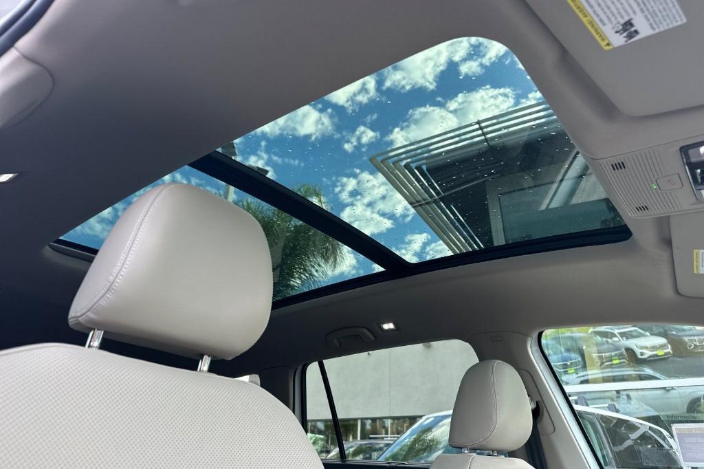 new 2026 Volkswagen Atlas car, priced at $48,724