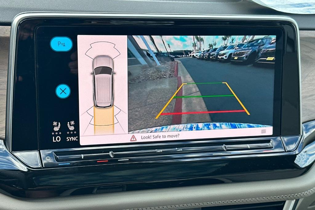 new 2026 Volkswagen Atlas car, priced at $48,724