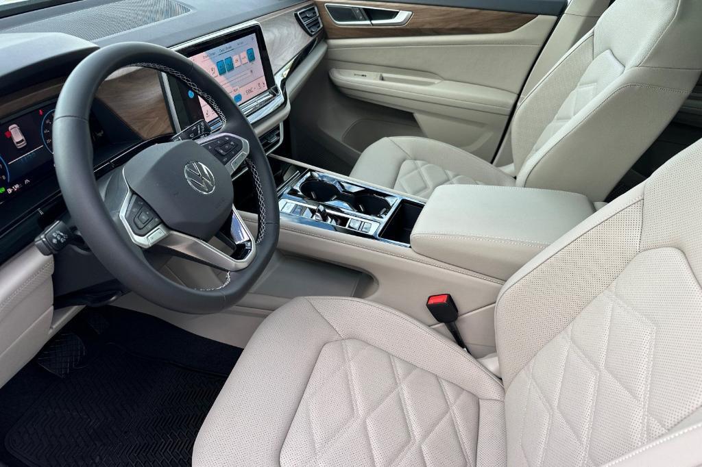 new 2026 Volkswagen Atlas car, priced at $48,724