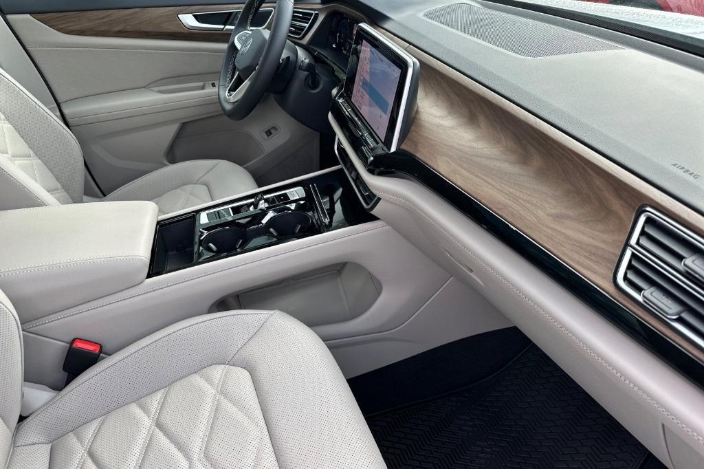 new 2026 Volkswagen Atlas car, priced at $48,724