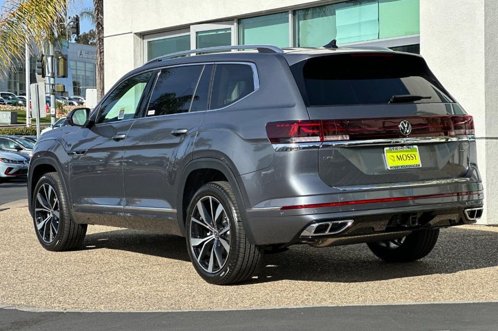 new 2025 Volkswagen Atlas car, priced at $52,114