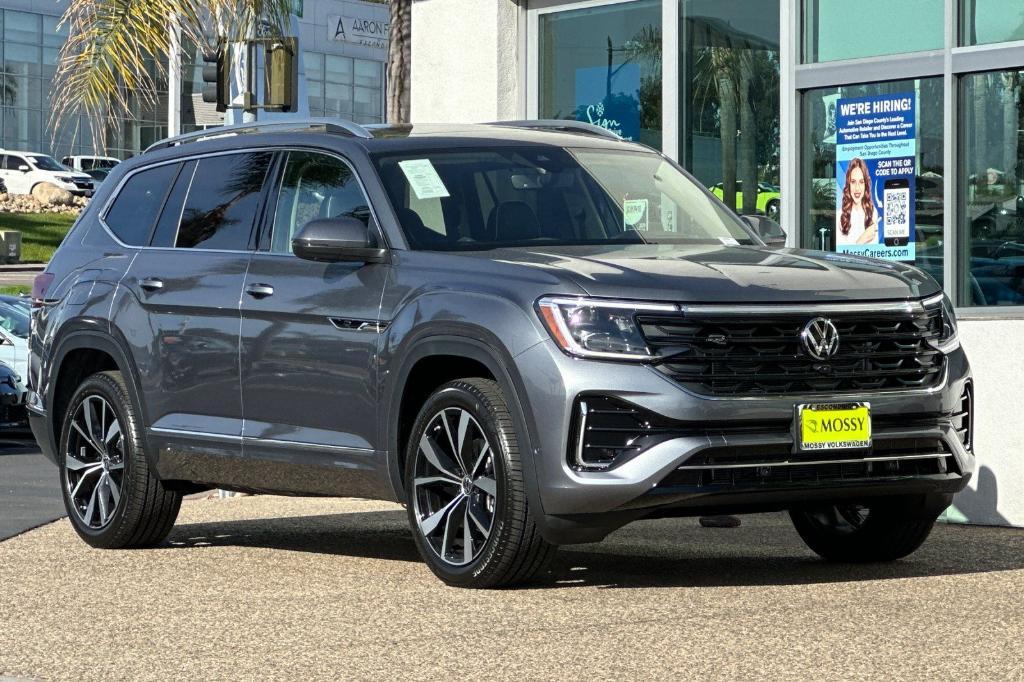 new 2025 Volkswagen Atlas car, priced at $52,114