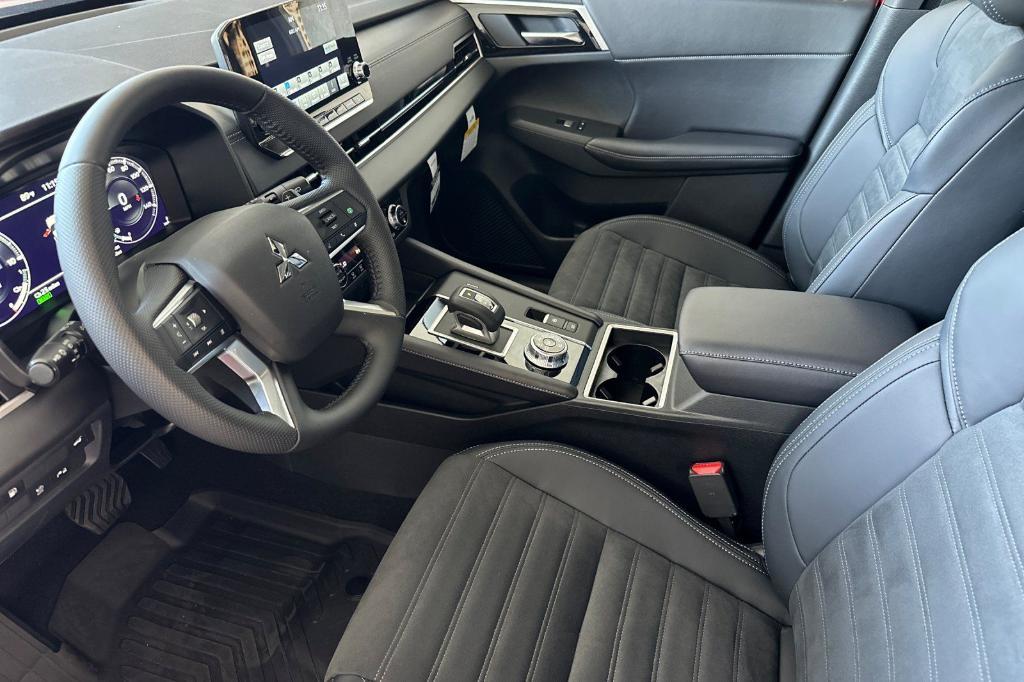 new 2025 Mitsubishi Outlander PHEV car, priced at $45,610
