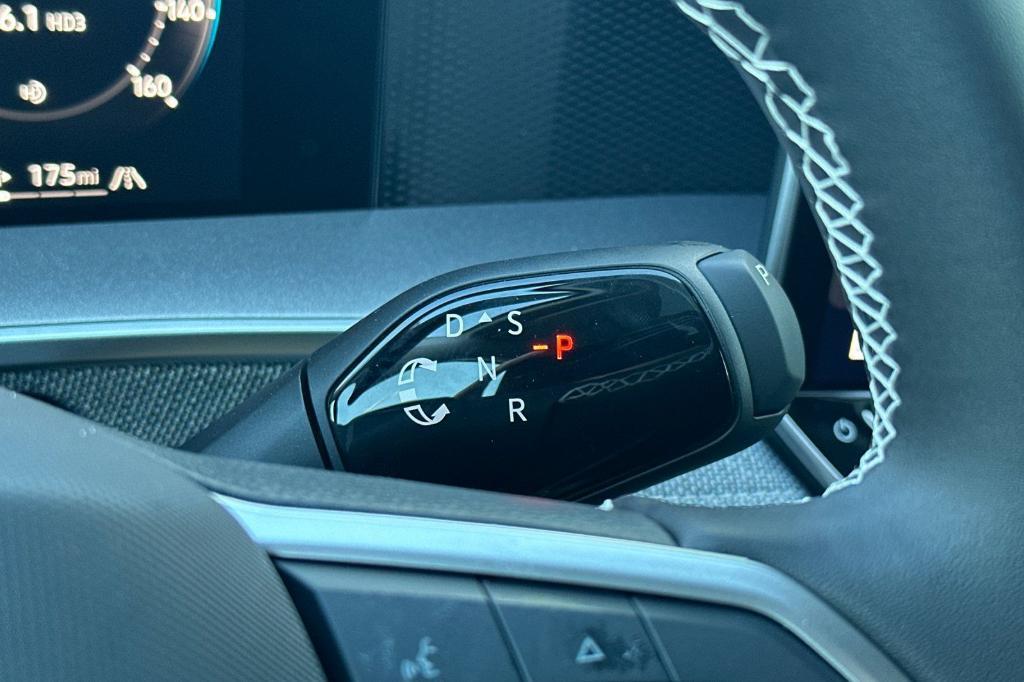 new 2026 Volkswagen Tiguan car, priced at $33,992