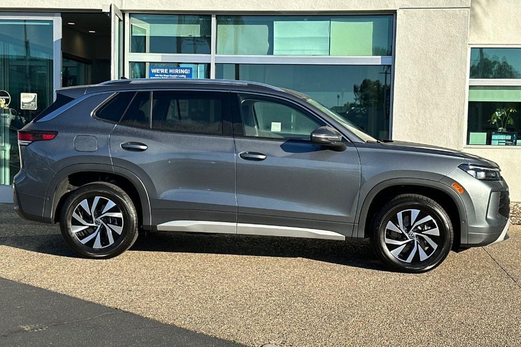 new 2026 Volkswagen Tiguan car, priced at $33,992